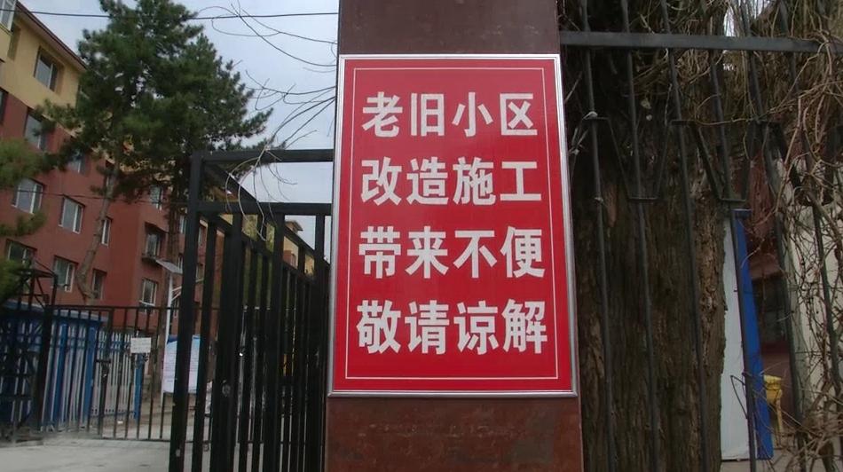 DƬ